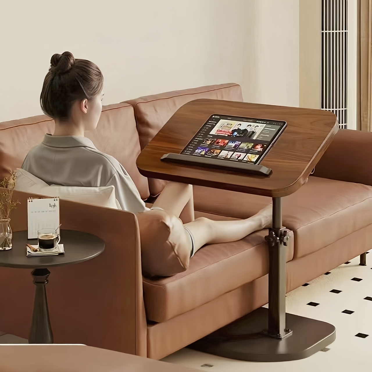 Office Furniture - Scrivania Girevole per Laptop in Noce